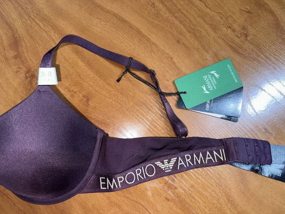 Продам бюстгальтер Emporio Armani, р. 75B.