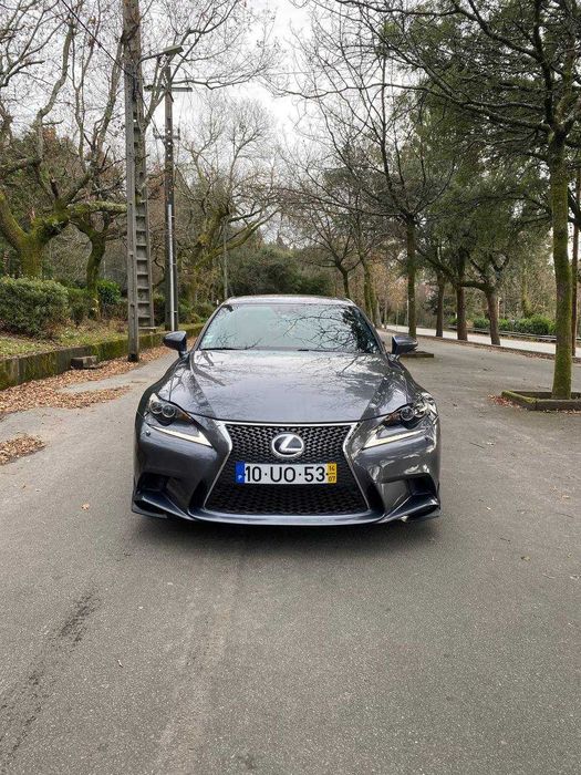 Lexus IS300h F Sport 2014