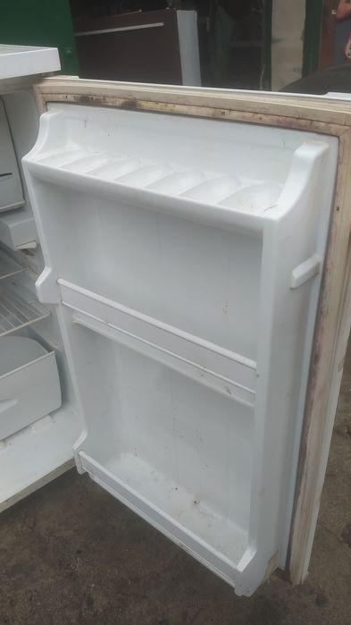 Indesit холодильник