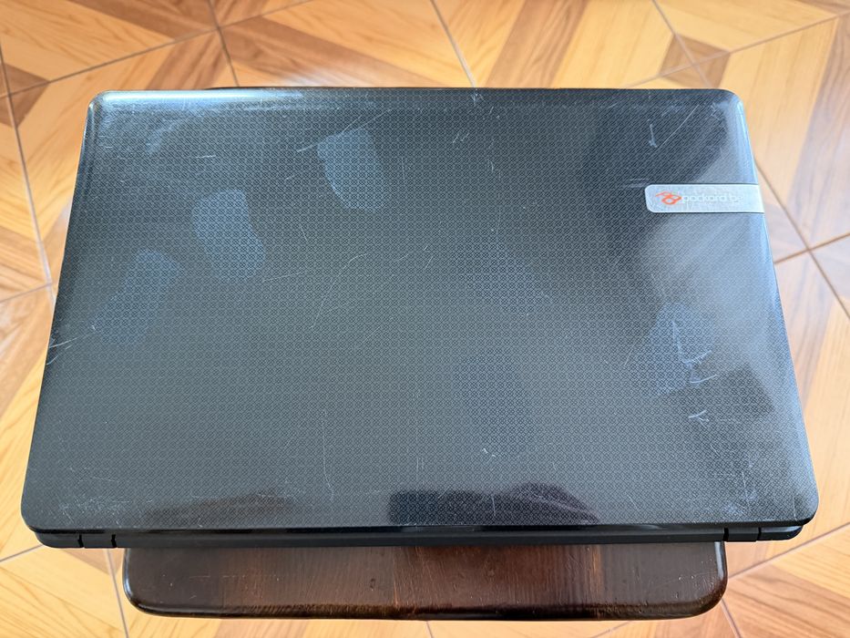 Ноутбук.  Пакард бел