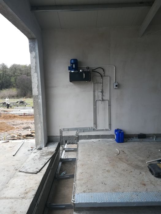 Zgarniacz wygarniacz obornika