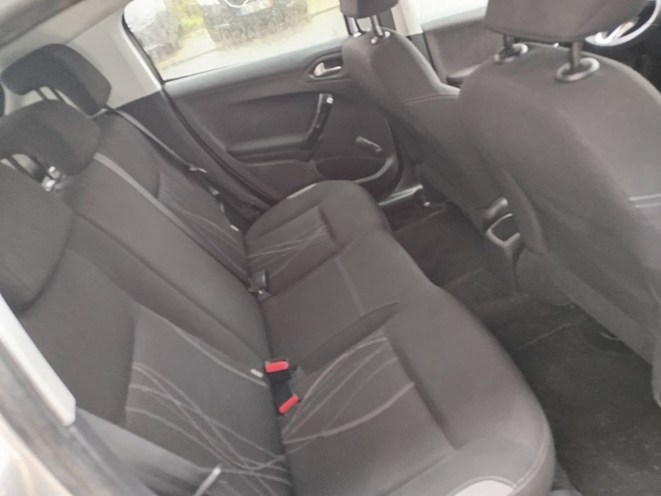 Peugeot 208 HDI 2014/Nacional/Óptimo estado