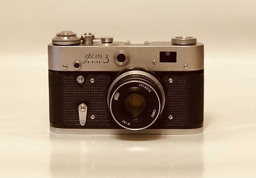 Фотоаппарат FED 3 в отличном состоянии.