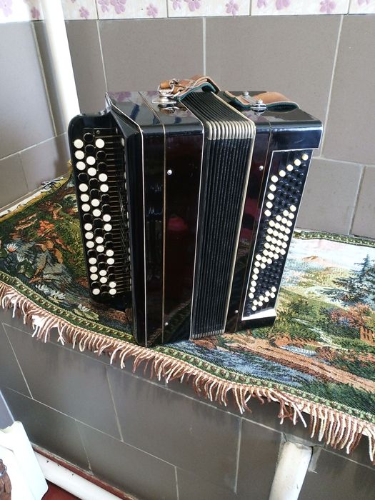 Продам Тульскій баян.