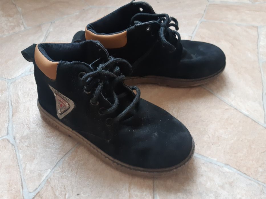 Демісезонні черевики для хлопчика розмір 34