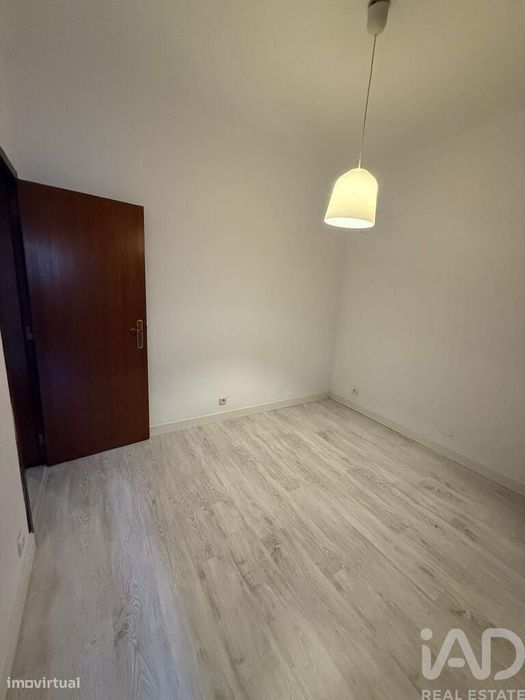 Apartamento T1 em Lumiar de 75 m2