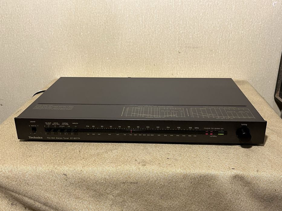 Японский стерео тюнер топ класса TECHNICS ST-8077K