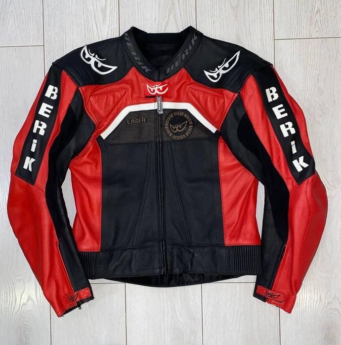 чоловіча шкіряна мото куртка Berik
size M-L