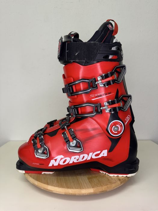 Ботинки горнолыжные б/у Nordica SpeedMachine 130 27-27,5 43й размер.