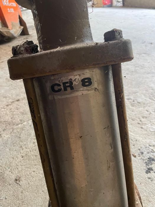 Bomba trifásico  para tubo de 2 polegadas