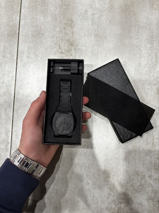 годинник TOMI total black, чоловічий