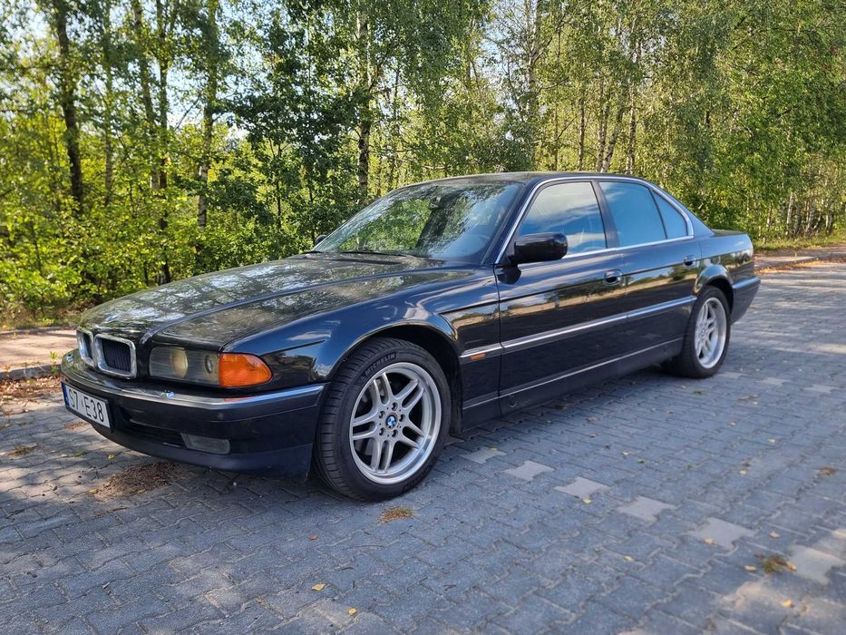 BMW Seria 7