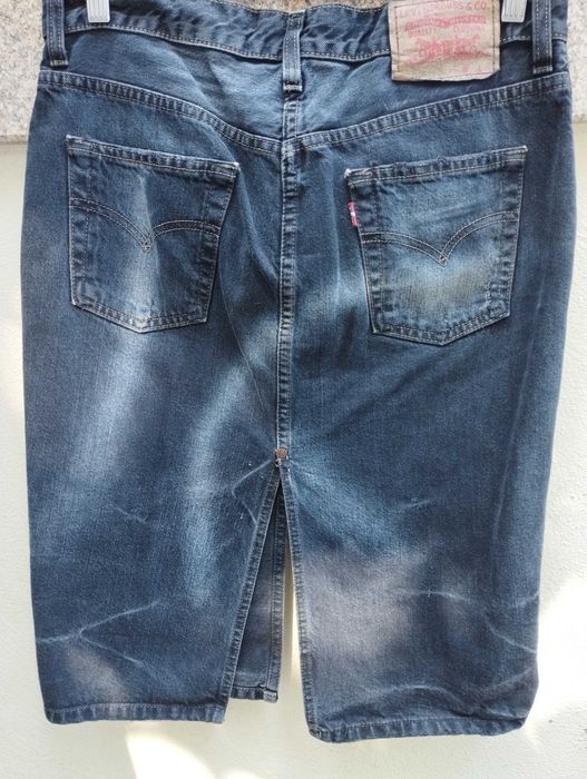 Saias de ganga de marca Levi's e Stradivarius64729957318275122