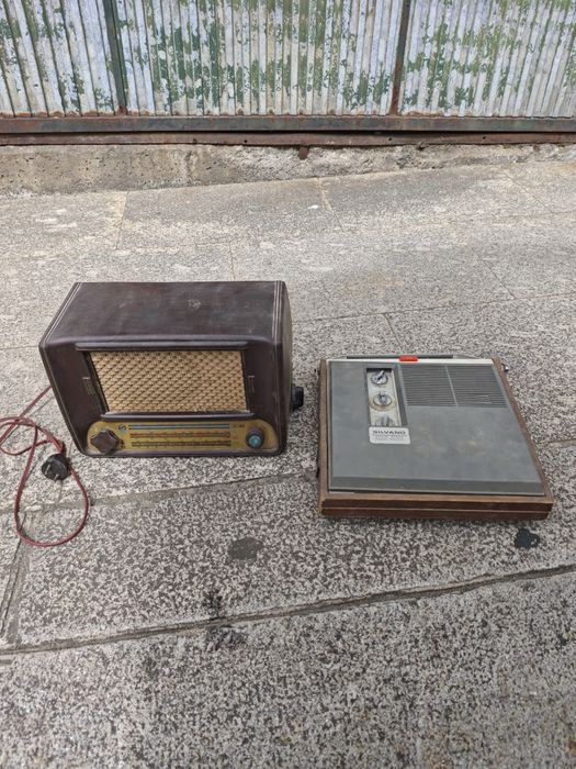 Radio e Gira Discos Vintage Antigos