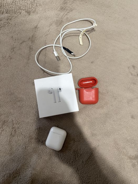 Продам наушники apple AirPods 2