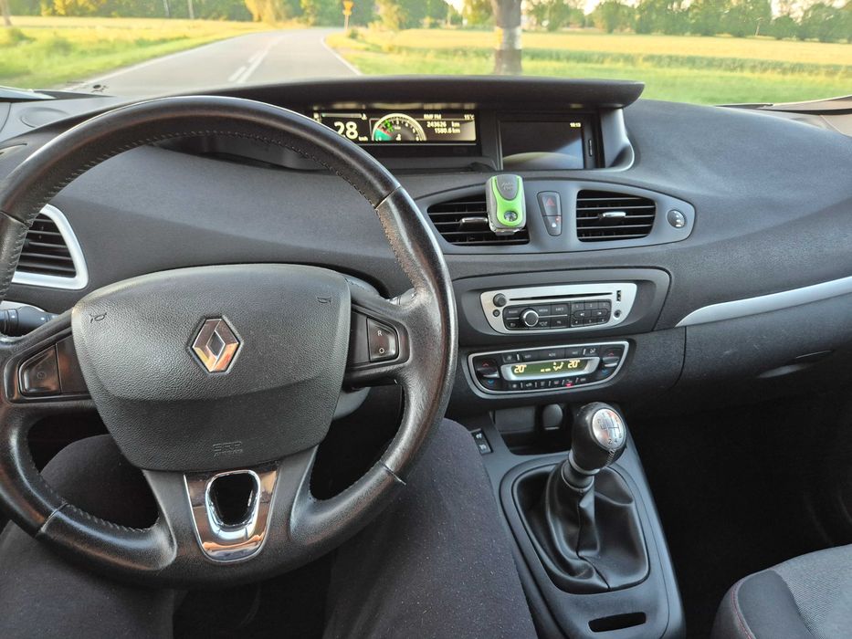 Renault Scenic III 1.5 2013 | dCi 110 KM | Hak | Podgrzewane fotele