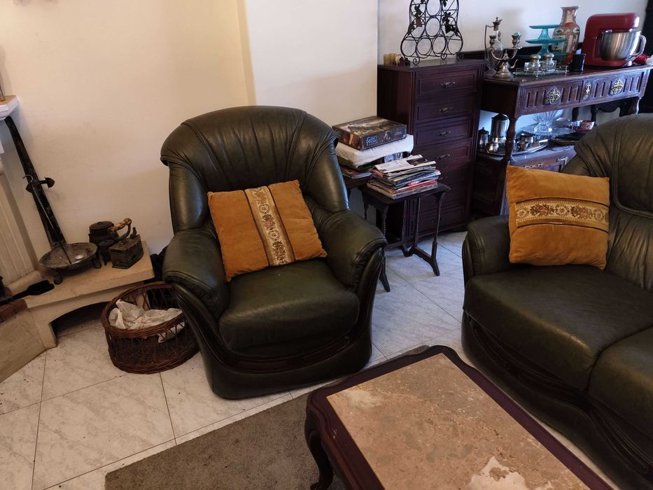 Cofre e mobília de casa