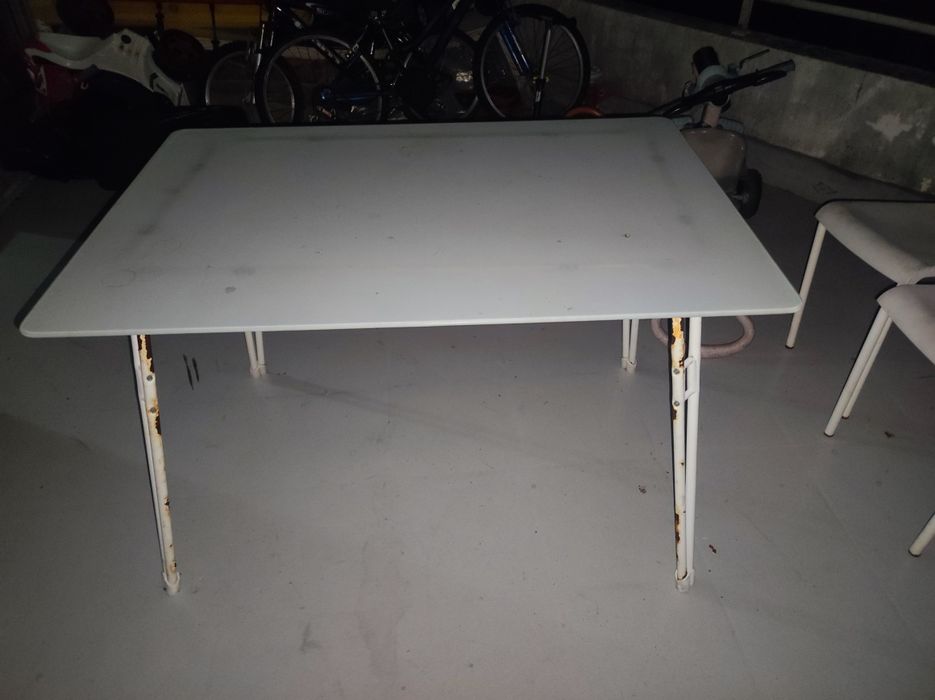 Mesa de vidro  branca