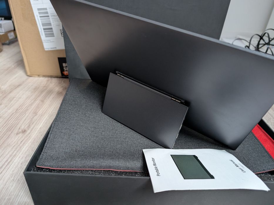 Przenośny monitor 14" full HD USB C HDMI 16:9 IPS  W-Led