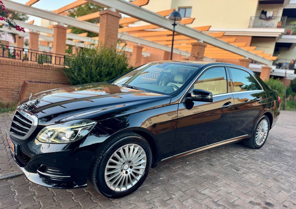 Mercedes-Benz E 300 BLUETEC Hybrid Elegance
