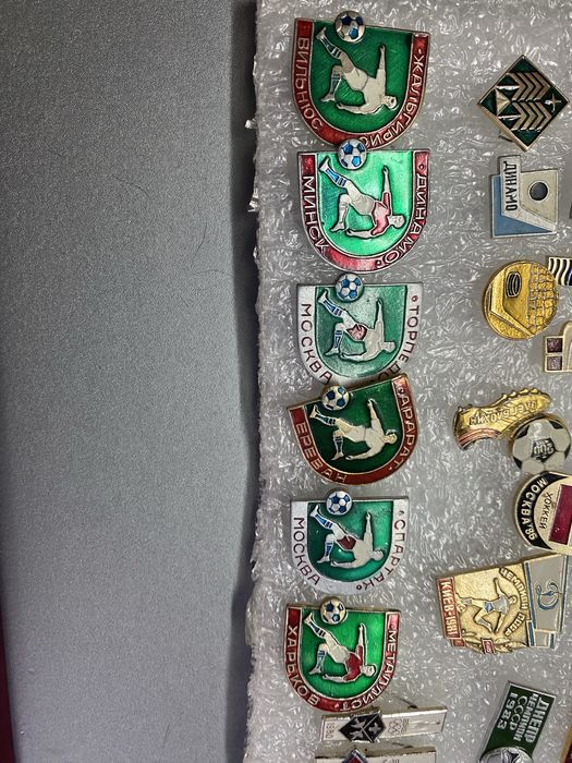 проам значки футбол