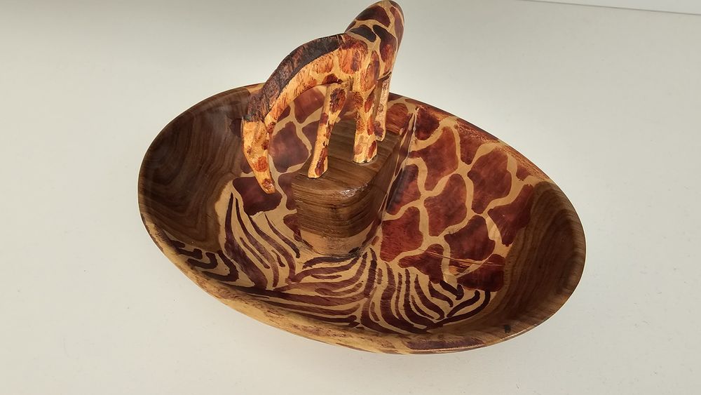 Hand-made  rekodzielo, miska z Afryki,  afrykanska  miska