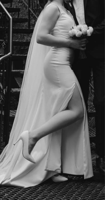 Весільна сукня айворі