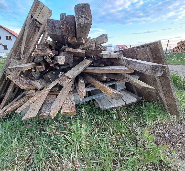 Oddam deski szalunkowe i palety