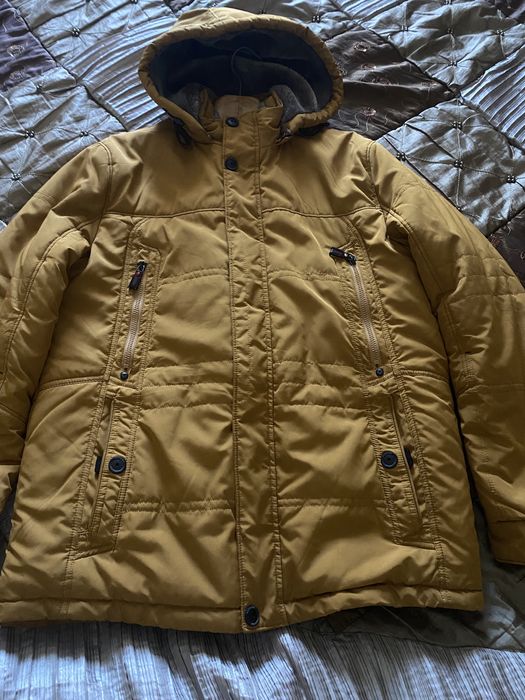 Куртка чоловіча