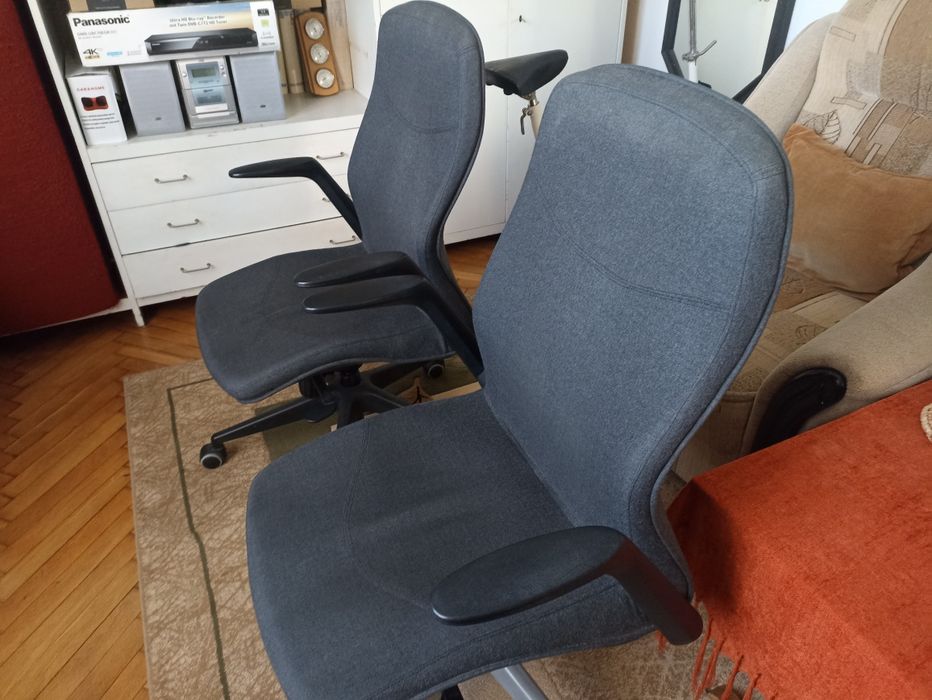 3 krzesła biurowe klasy premium i 2 zwykłe stan bdb.