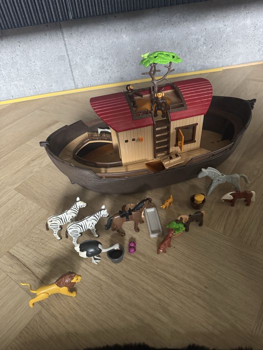 Zestaw zabawek Playmobil oraz Bruder
