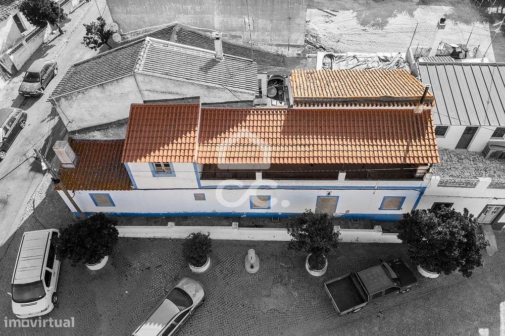 Moradia de Rés do Chão e 1º andar c/ Terraço | Mourão, Beja