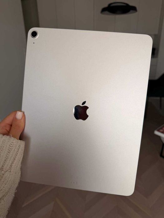 iPad Air 13" (M3), 256 GB (w idealnym stanie)