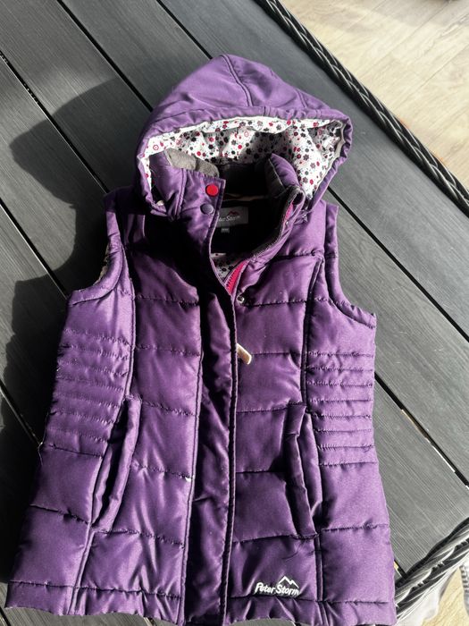 Безрукавка для дівчинки