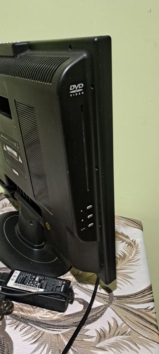 Телевізор - монітор 19