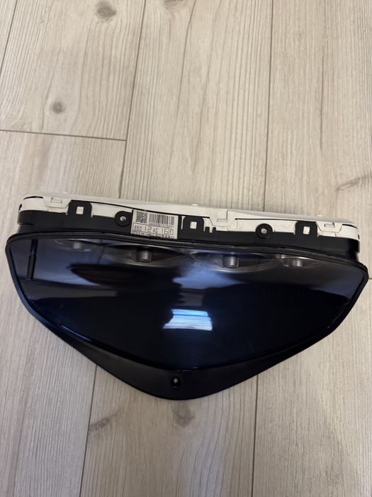 Парель приборів Subaru Outback 2004