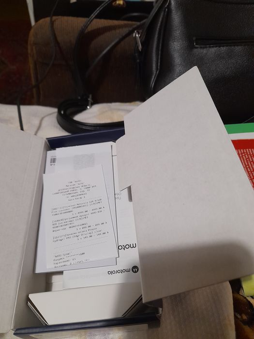 Продам андроід Motorola xt2423-3