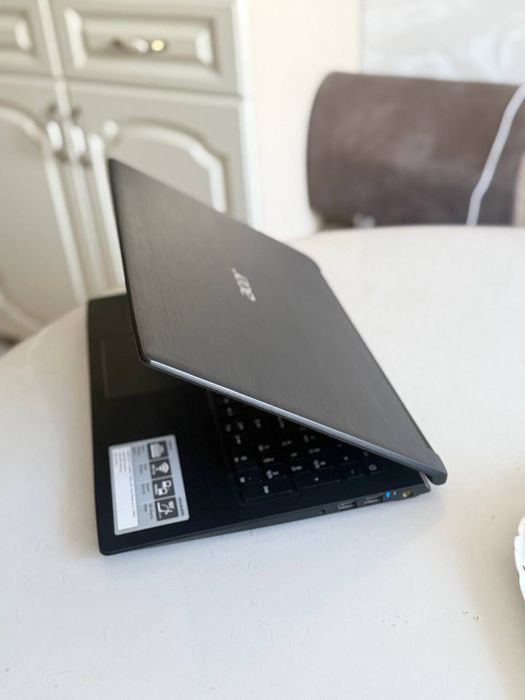 Ноутбук Acer Aspire 3