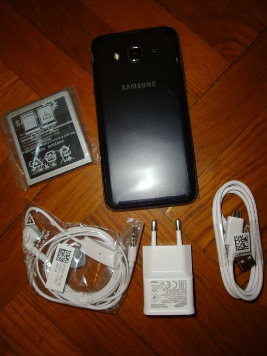 Смартфон SAMSUNG J3, две симки, 12, 64 см ( 5 ” ), Android 5.1