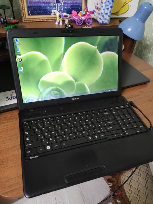 Продам ноутбук Toshiba