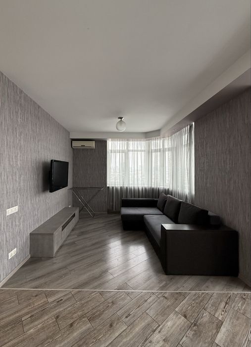 Аренда. ГЕНЕРАТОР  в доме. ул.Феодосийская 1А. Метро Димеевская.