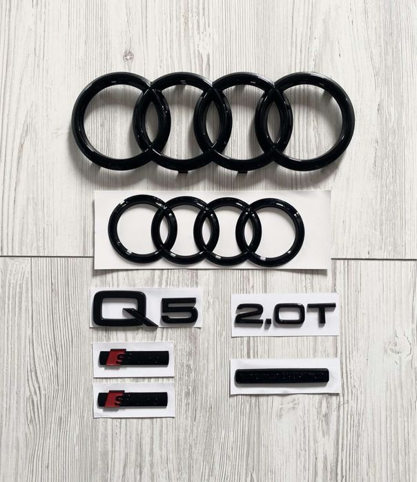 Емблема шильдик логотип значок Audi Q5 80A 8R0 SQ5