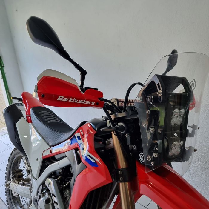 Honda CRF300L com torre
