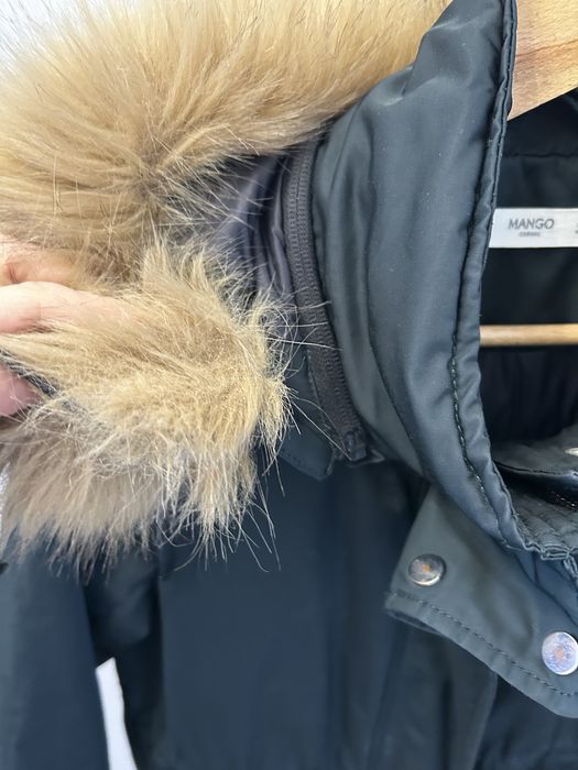 Zimowa kurtka mango Parka z odpinanym futerkiem z regulacją w pasie