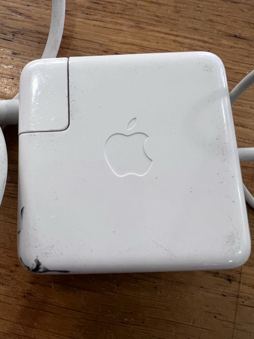 Carregador original Apple Macbook MagSafe 2 60W A1435
