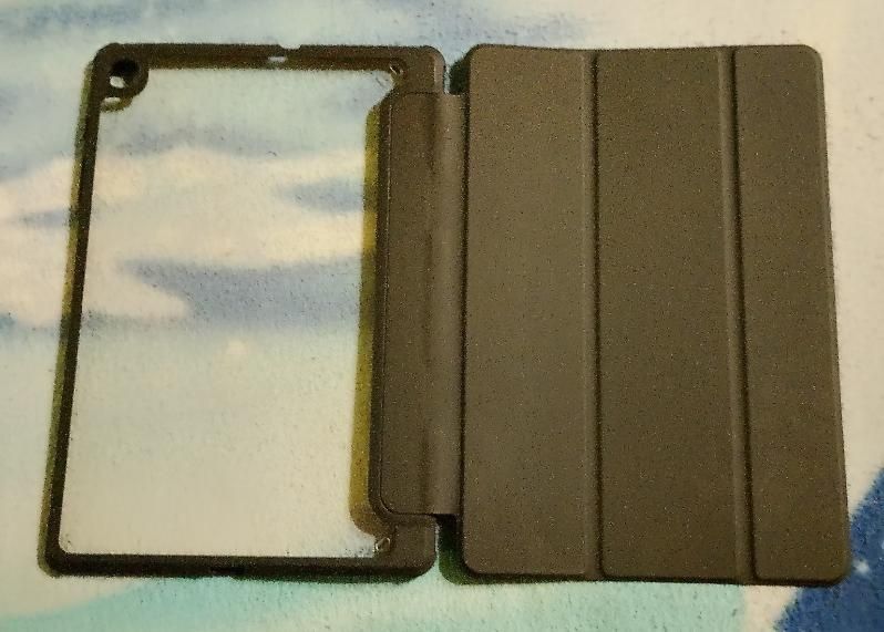 Nowy tablet Samsung Tab s6 lite + etui + karta pamięci 12