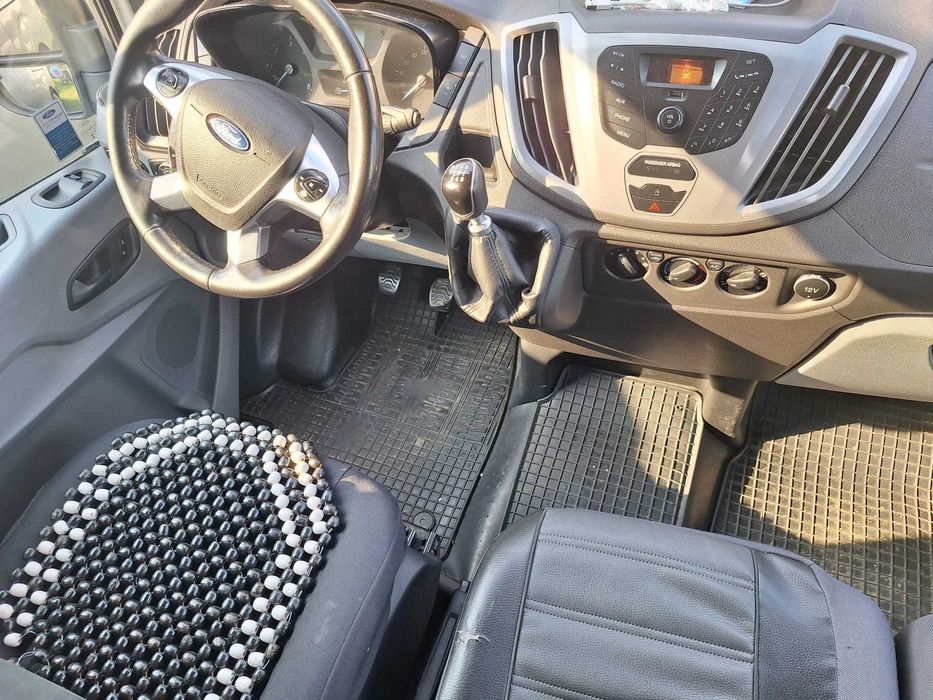 Ford Transit 9 osobowy dla niepełnosprawnych