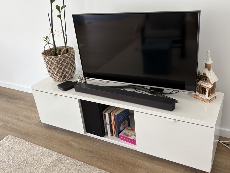 Movel televisao usado