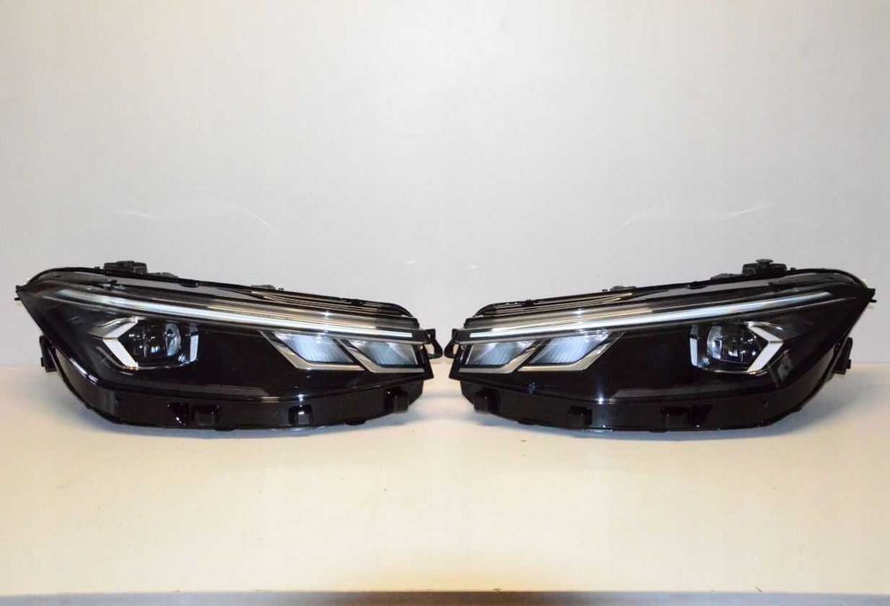 VW Passat B9 пассат пасат б9 Фары (фара левая, правая)
