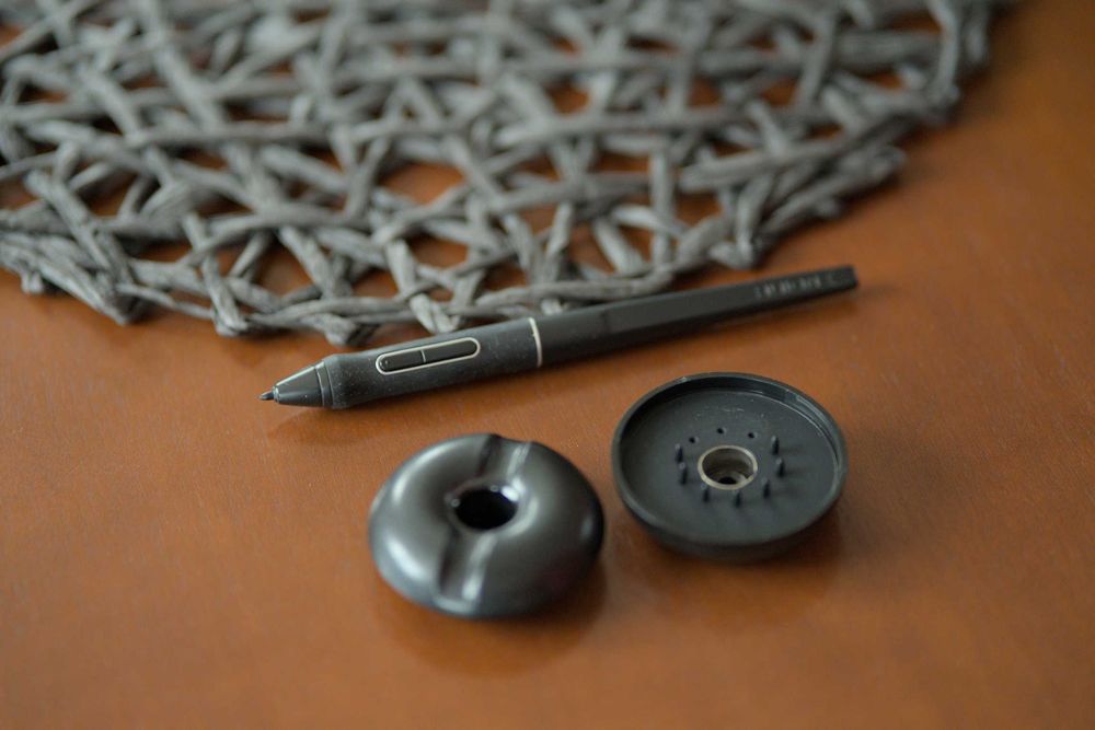 Tablet graficzny Huion Kamvas Pro 16 Premium stan idealny, komplet!